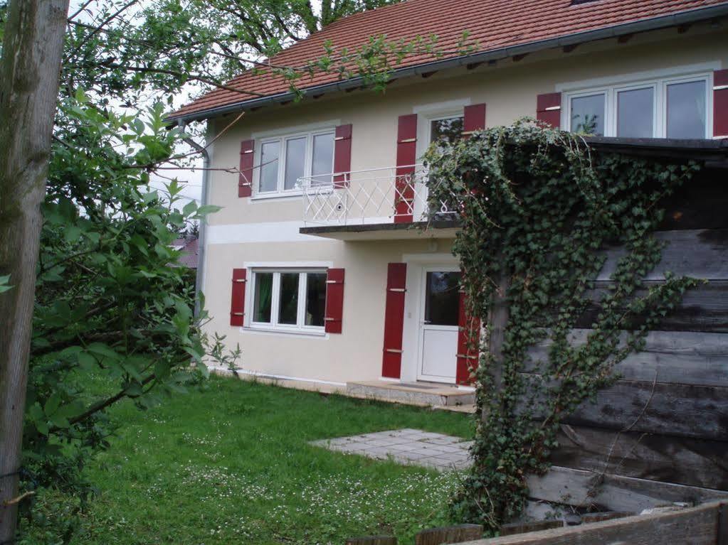 Airport Hostel Hallbergmoos Exterior photo