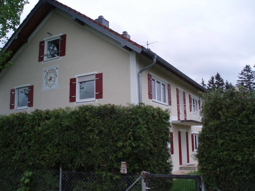 Airport Hostel Hallbergmoos Exterior photo